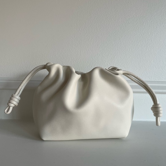 Soft Leather Pouch Bag Medium - Milkshake - Picture 14 of 14